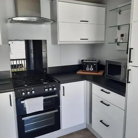 Kingfisher Quay Lodge-2