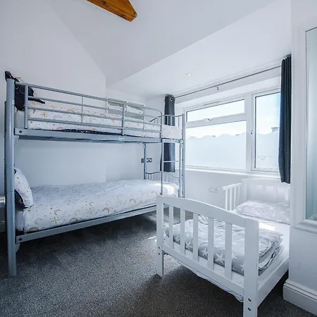 Pier Hotel Clacton On Sea By Oyo-3
